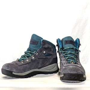 NEW Columbia Womens Newton Ridge Plus Waterproof Amped Hiking Shoe Sz 7